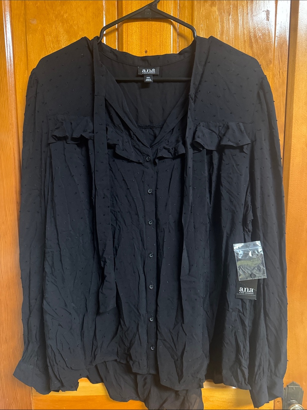 a.n.a Black Long-Sleeve Button-Down Shirt with Subtle Dot Texture